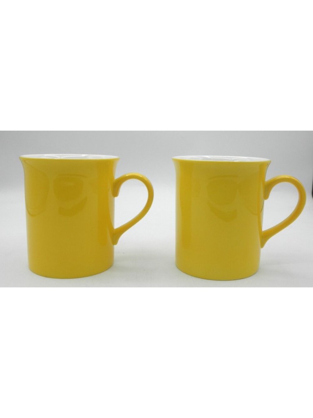 Wonderful World Yellow by Villeroy & Boch 8 Oz. Mug set of 2 Pattern:  VILWOWY
